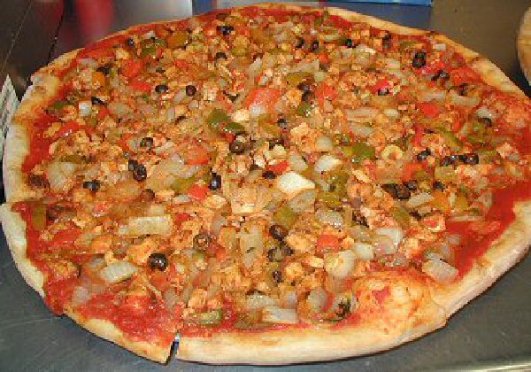 We offer over 30 kinds of pizza! Francesca's Pizzeria and Restaurant in Great Neck, NY